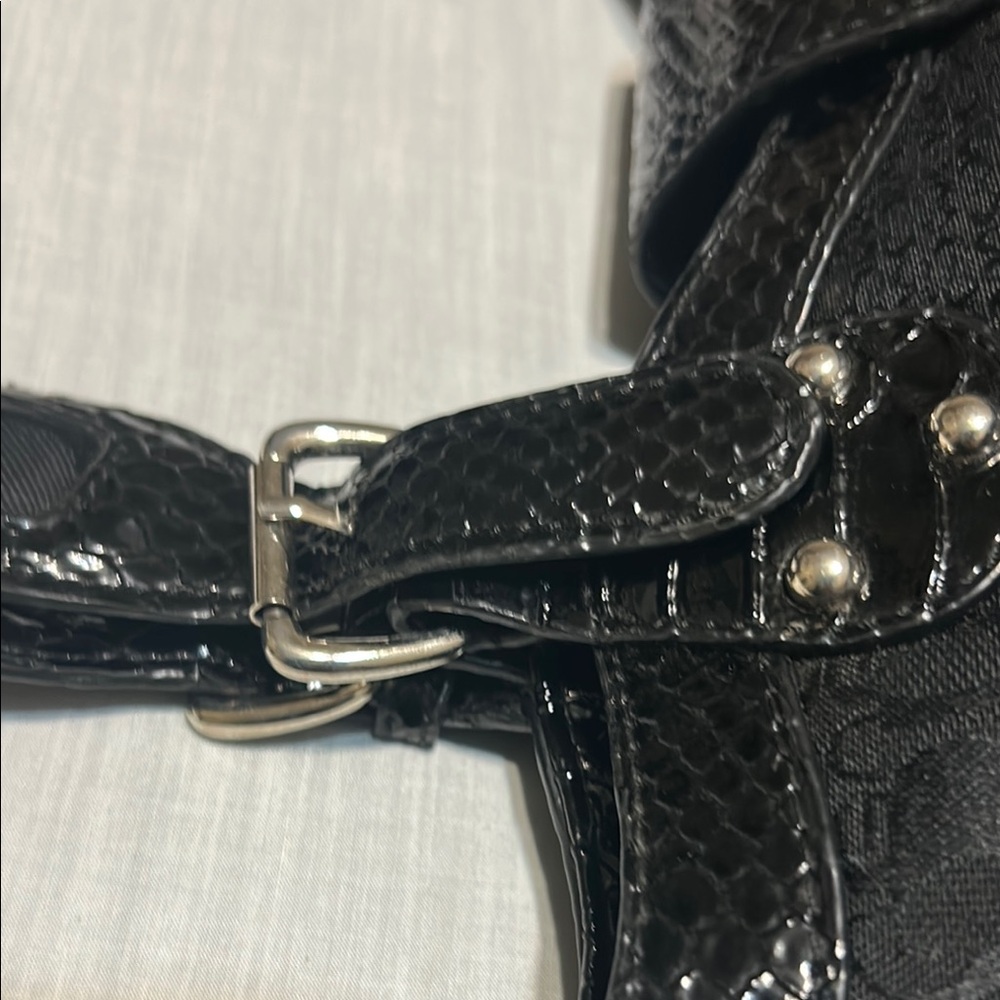 Vintage Guess Elegant Black Women's Handbag - Picture 8 of 13